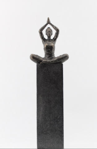Statue femme yoga 1